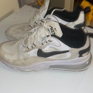 Nike White Shoesb